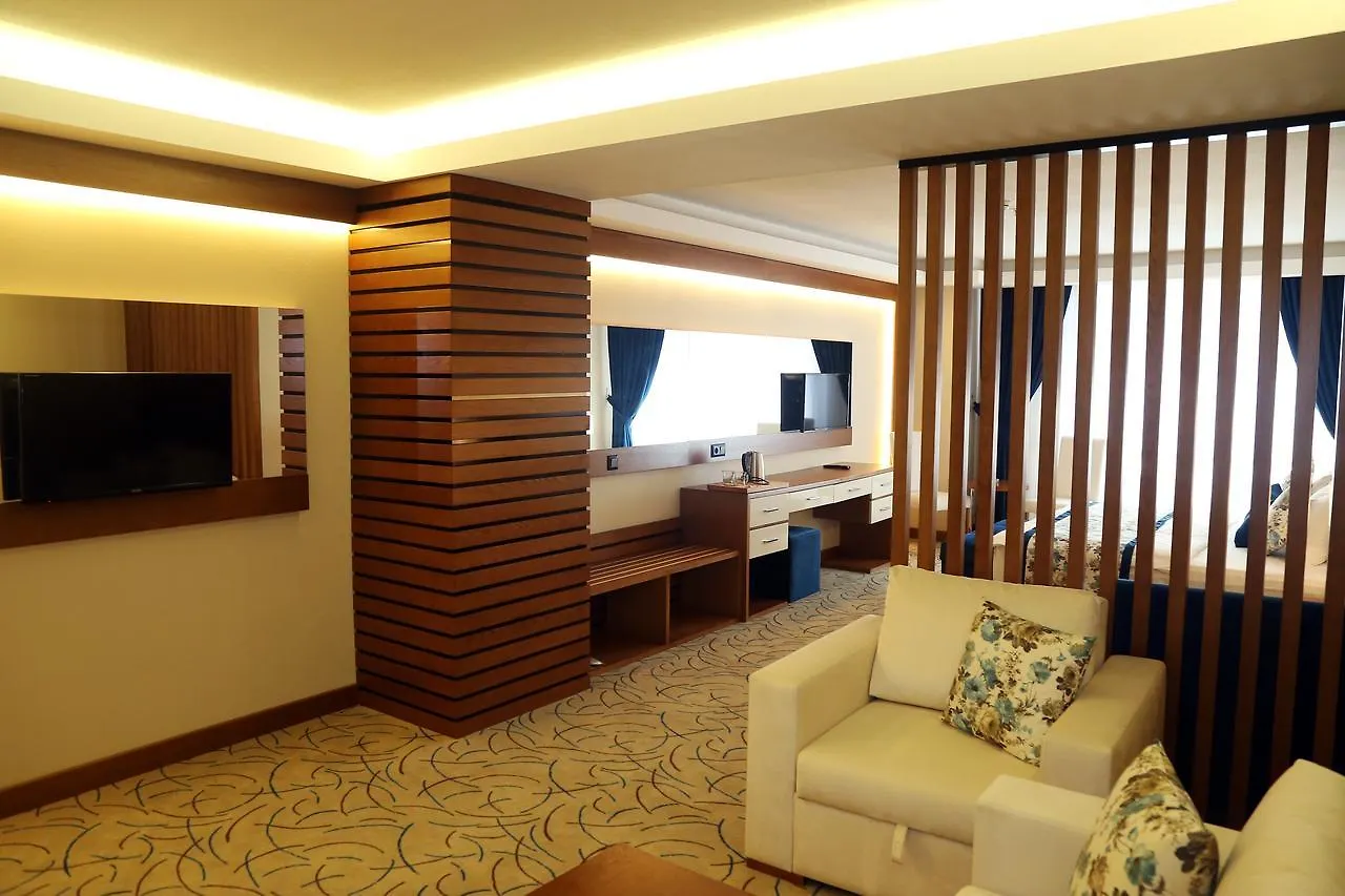 Yol Is Holiday Trabzon Hotel