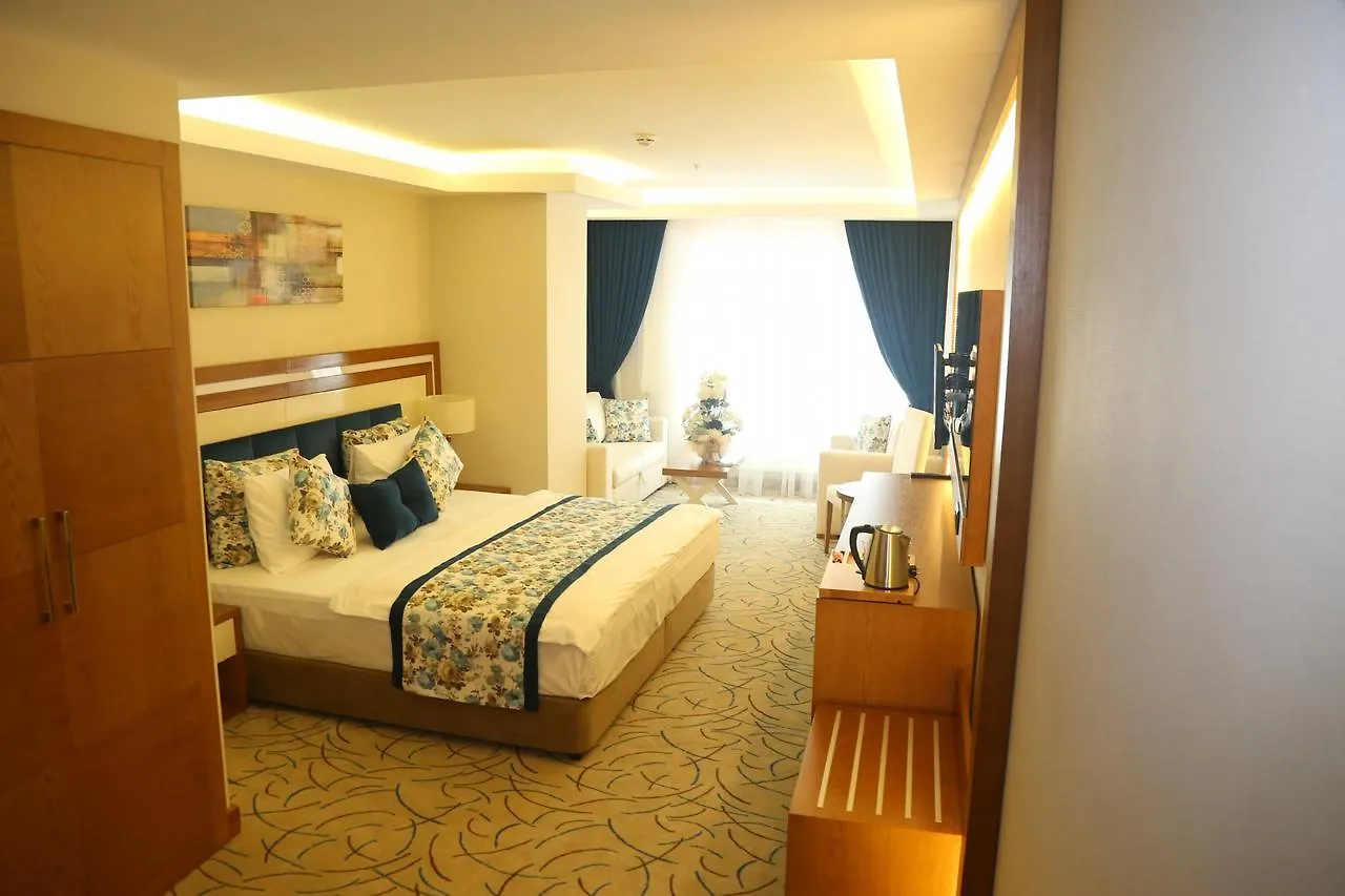 Yol Is Holiday Trabzon 4*,
